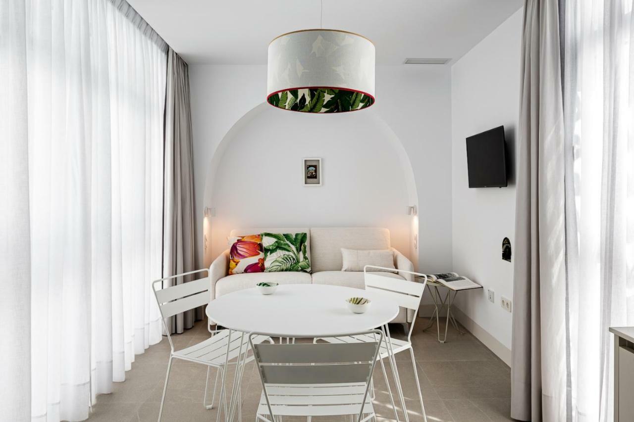 Apartamentos Y Estudios Centricos Conil Home Suite Коніль-де-ла-Фронтера Екстер'єр фото