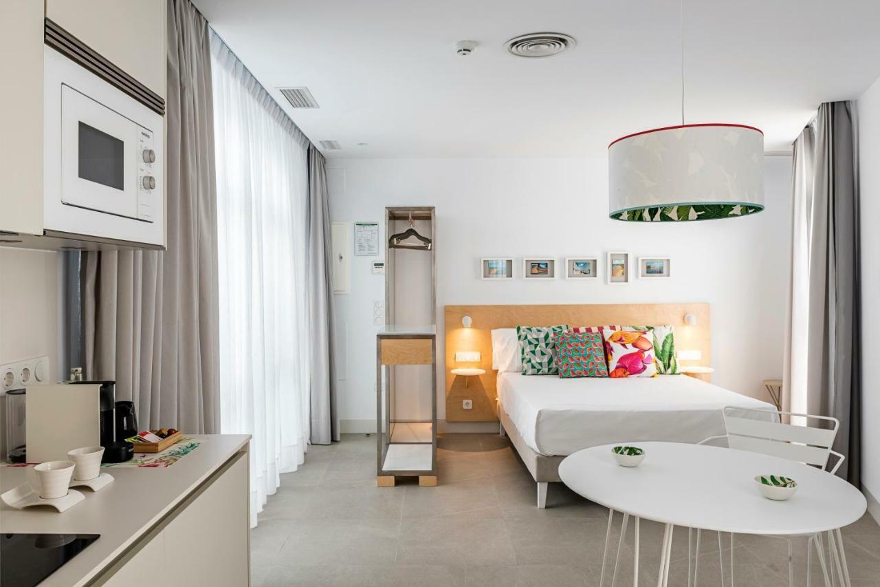Apartamentos Y Estudios Centricos Conil Home Suite Коніль-де-ла-Фронтера Екстер'єр фото